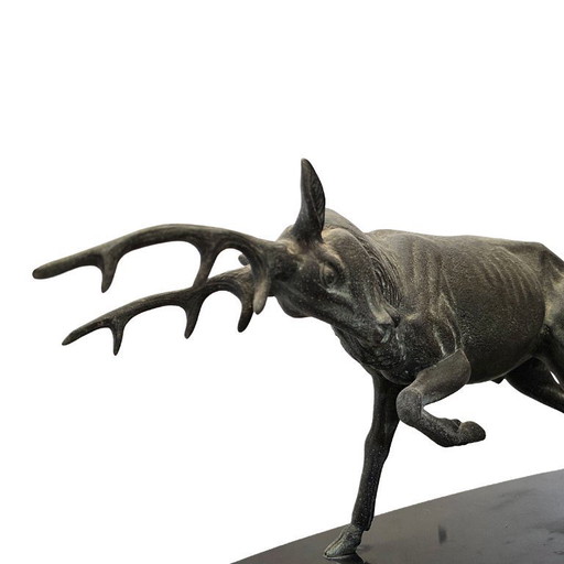 Escultura de ciervo Art Déco sobre base de mármol Irénée Rochard