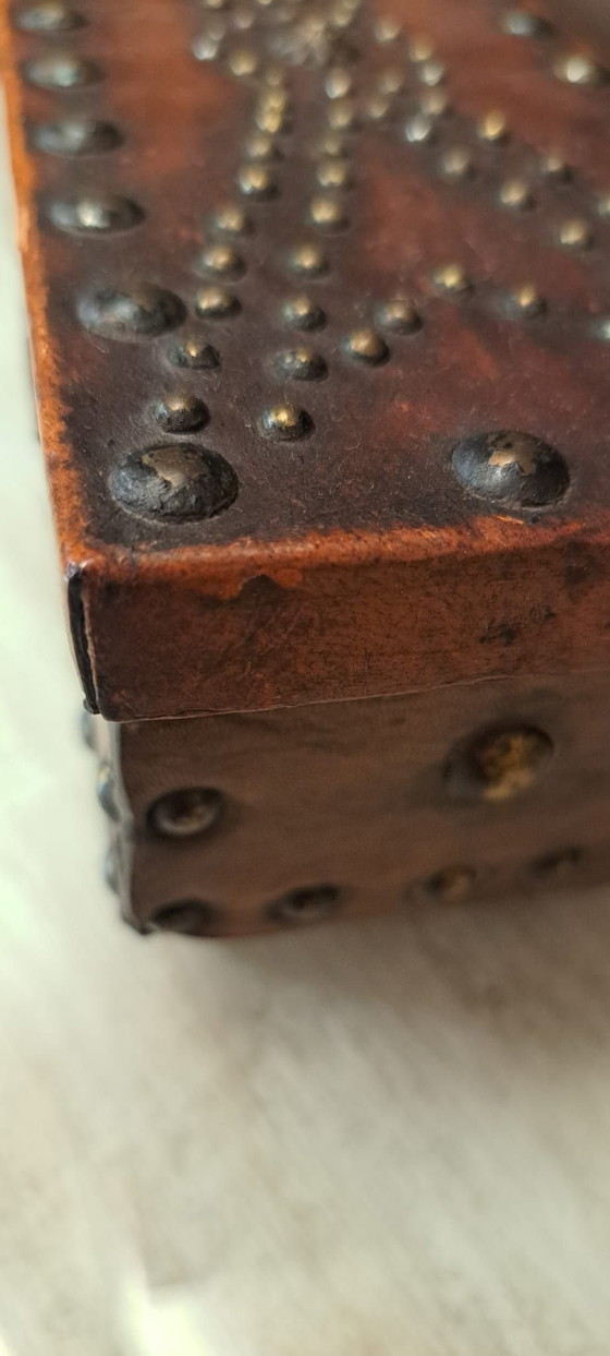 Antique handcrafted jewelry box, Decorative Objects, Leather, Wood, Brown (photo 7 of 8)