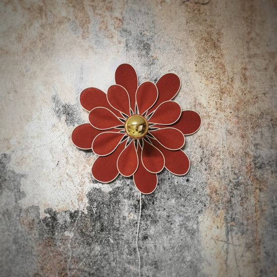 Image 1 of Applique a forma di fiore, modello Camellia, 16 petali in rattan e tessuto (colore personalizzabile)