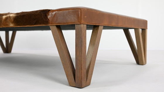 Image 1 of Lionel Jadot, Important Daybed in Cowhide, Leather and Oak. C.2010
