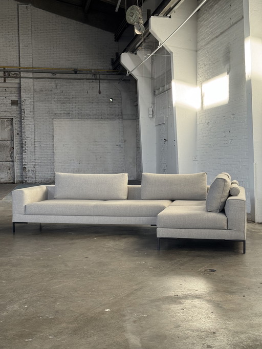 Design on Stock Aikon Lounge | Milton Dune