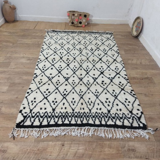 Image 1 of Authentiek Marokkaans Beni Ourain-tapijt 250 x 140 cm – Handgemaakt Berber wollen tapijt
