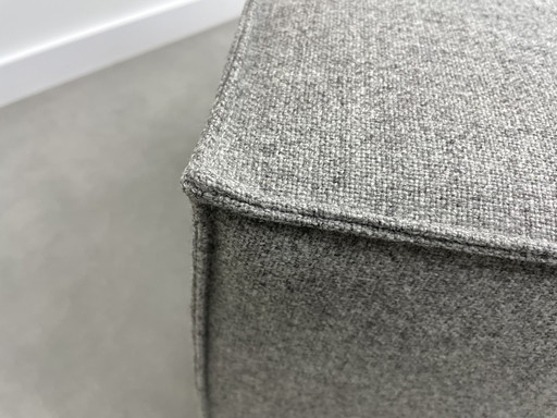 Pouf/ottoman design en stock