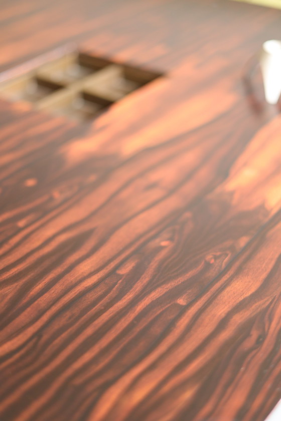 Image 1 of table basse en bois de Coromandel