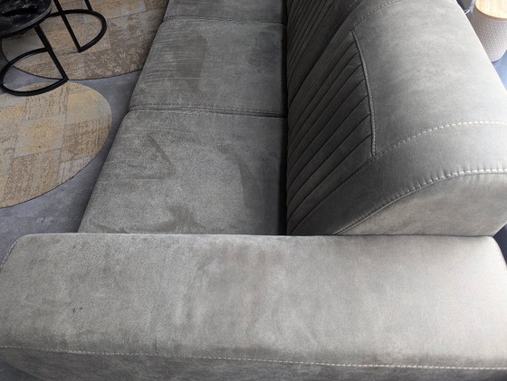 Image 1 of divano a 4 posti