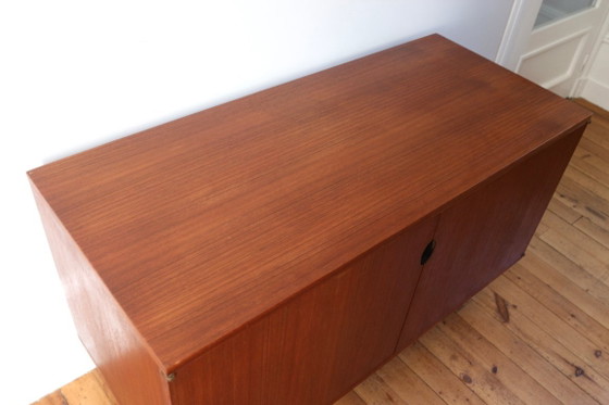 Piccola Credenza modernista in teak Paul Geoffroy, 1960, Roche Bobois, Credenze, Legno, Metallo, Marrone (foto 3 di 6)