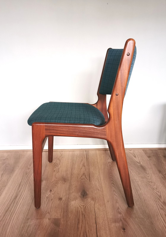 Image 1 of 6 vintage dining chairs by Erik Buch Model 89
