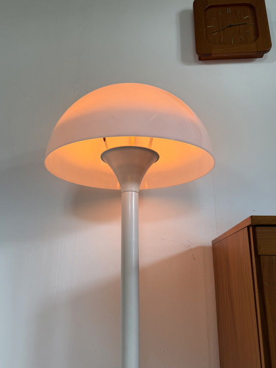 Image 1 of Vintage ‘Panthella’ floor lamp, Louis Poulsen ‘70