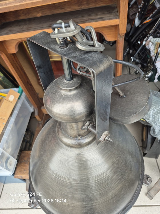 Suspensions industrielles – nixon, Glass, Metal (photo 4 of 7)