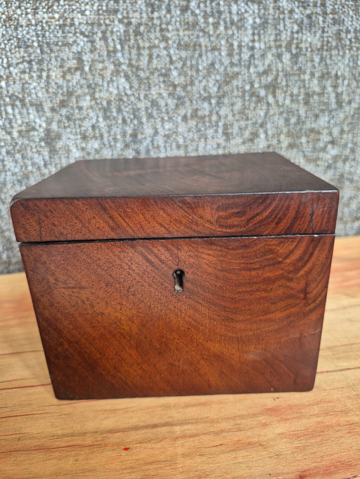 Boîte à thé anglaise ancienne de style géorgien