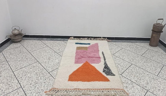 Image 1 of Beni Ouraine Berber rug, handwoven using traditional techniques, size 150/250 cm