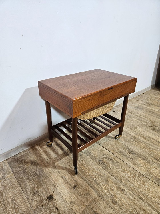 Image 1 of Armario de costura de la década de 1950, Ejvind A. Johansson para Vitze, Dinamarca.