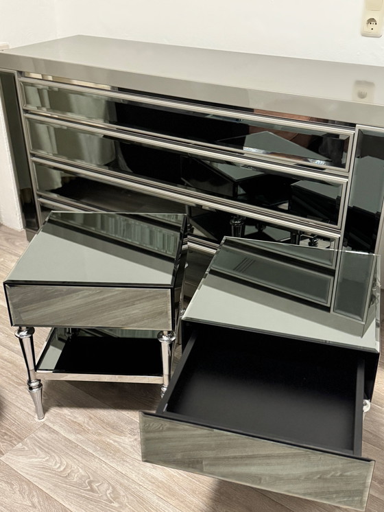 Image 1 of Ensemble design : Grande commode de luxe avec deux tables d’appoint