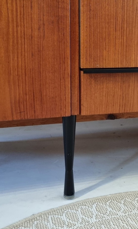 Mid Century Kleiderschrank – Kleiderschränke, Holz (photo 19 of 24)