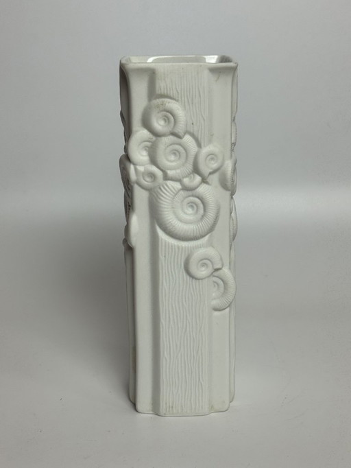 Elegant Square Matte White Porcelain Vase with Fossil Relief by HW Porzellan Karlsbader Wertarbeit Model 568/22. Germany, 1960s.