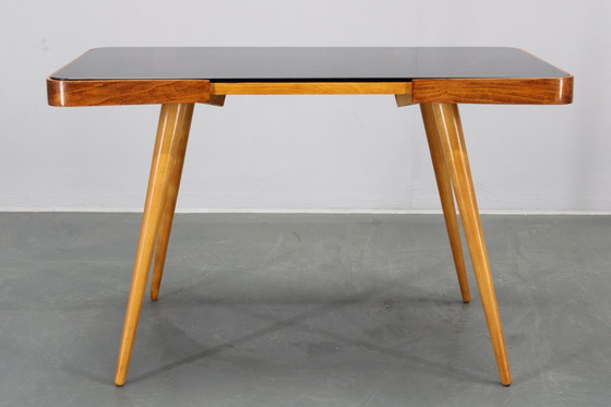 Image 1 of Tavolino da caffè in faggio con piano in vetro opalino, anni '60, Cecoslovacchia