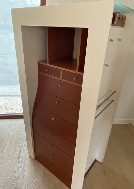 Image 1 of B&B Kommode mit 7 Schubladen + 2 kleinen Schubladen in weißem Lack, ideal für Flur oder Schlafzimmer.