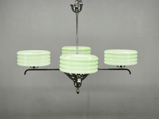 Image 1 of Lampadario Art Déco in vetro opalino verde, Cecoslovacchia, anni '30.