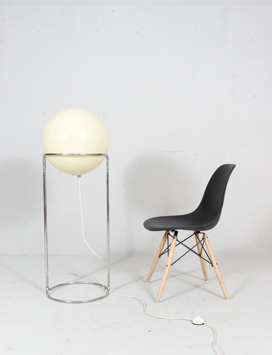 Image 1 of Floor lamp/floor lamp by Atelier Raak, 'Kogellampe', 1970s