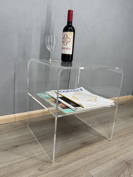 Image 1 of Tavolino laterale in plexiglass trasparente