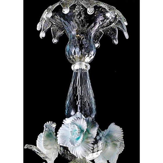 Image 1 of Lámpara de araña de lujo romántica veneciana de cristal de Murano con motivos florales en blanco y transparente.