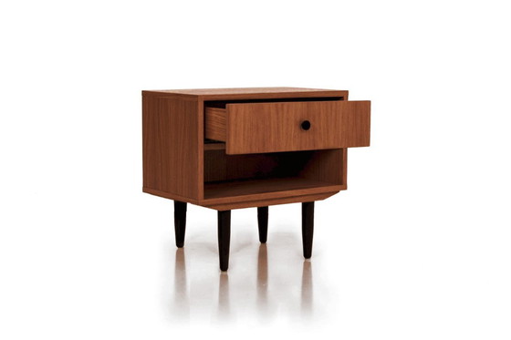 Image 1 of Nightstand with drawer P04