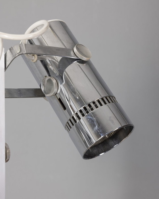 Image 1 of Vintage 70s metalen vloerlamp met twee lampen Italiaans ontwerp