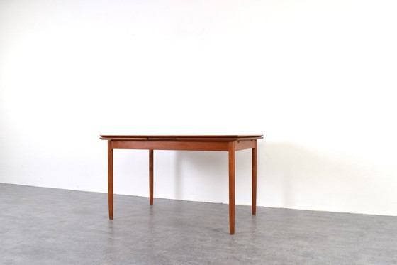 Image 1 of Table de salle à manger extensible en teck danois, style milieu du XXe siècle, années 1960.