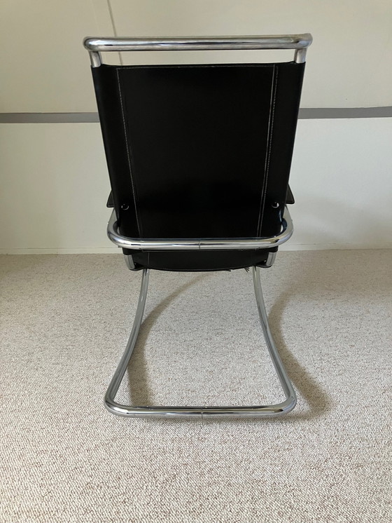 Image 1 of Sedia a dondolo Bauhaus Mies van der Rohe