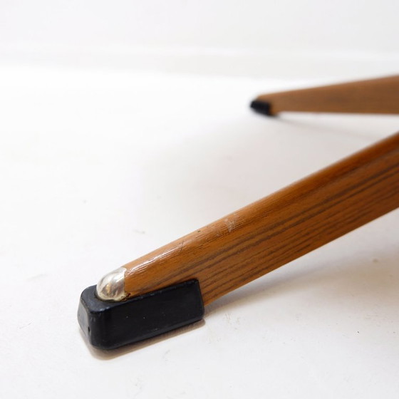 Image 1 of Poggiapiedi girevole in pelle marrone con base in metallo - De Sede, Svizzera.