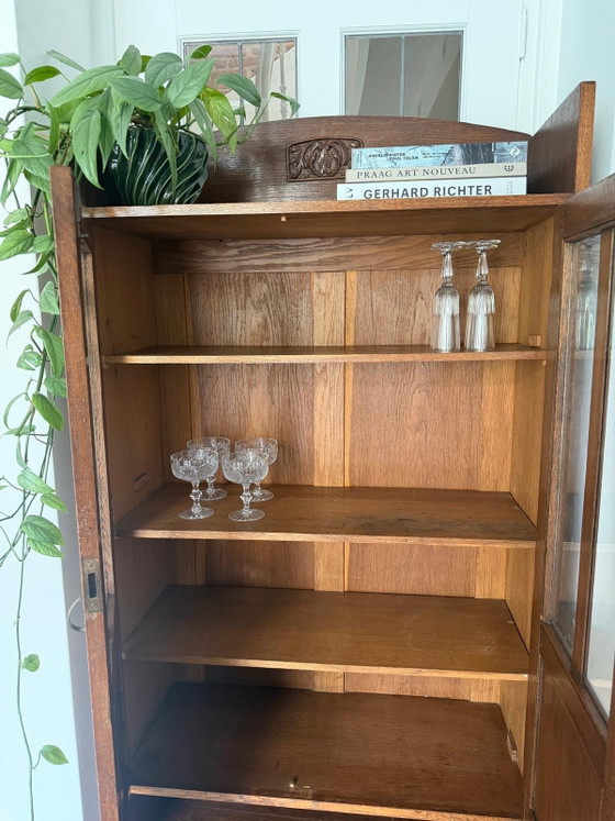Image 1 of vaisselier mural/vitrine en bois Art Déco ancien