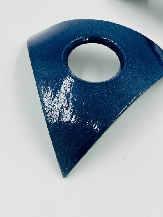 Image 1 of Set di 4 portauova in ceramica blu di design, marca Malice.