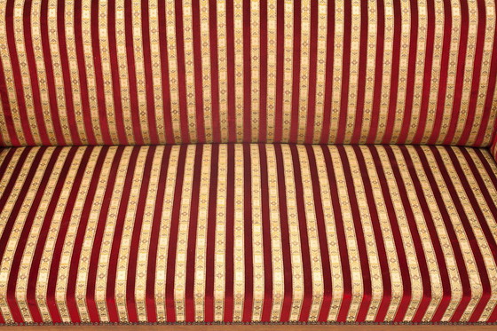 Image 1 of Recamier tweezitsbank in zijden stof