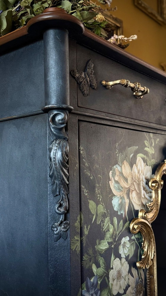 Unique dog kennel or luxury cat palace!, Sideboard cabinet, Metal, Wood, Gold (photo 3 of 6)