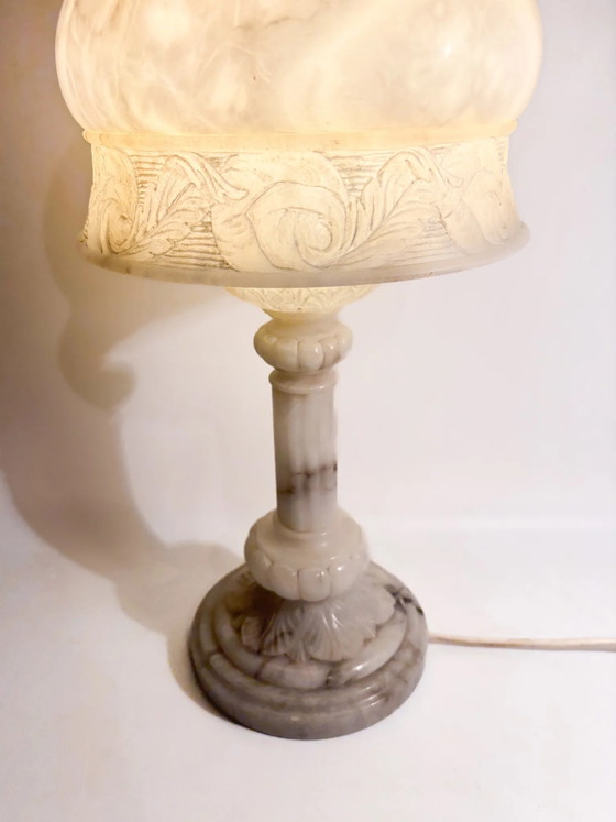 Lampada da Tavolo in Alabastro, Decorata a Rilievo, Monoluce, Anni '50 – Illuminazione (photo 8 of 10)
