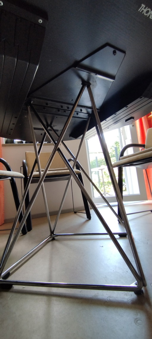 Thonet tafel "Eiffel Base" met 6 stoelen – eetkamerset, Metal, Textile (photo 2 of 6)