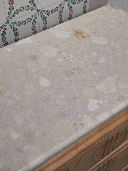 Pretty little Art Deco chest of drawers