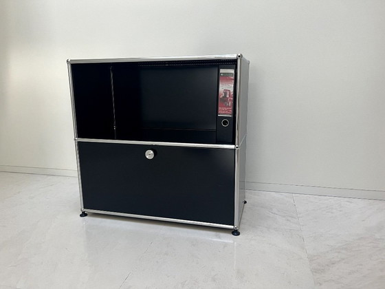 Image 1 of Mobile USM Haller in parte aperto, in parte con ribalta.