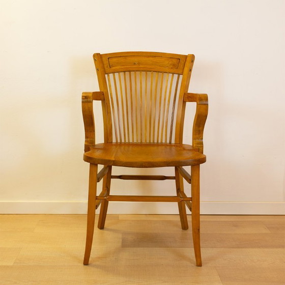 Image 1 of Chaise de bureau vintage espagnole en chêne des années 1940