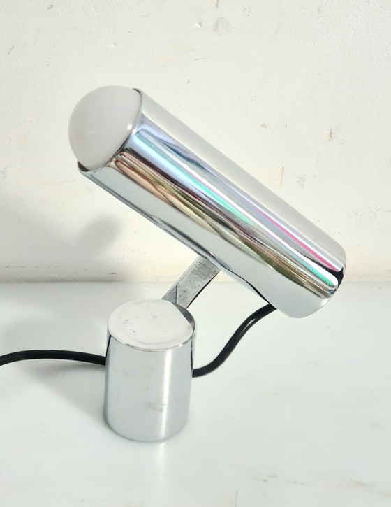 Image 1 of Lampada da tavolo vintage anni '60 in metallo e cromo