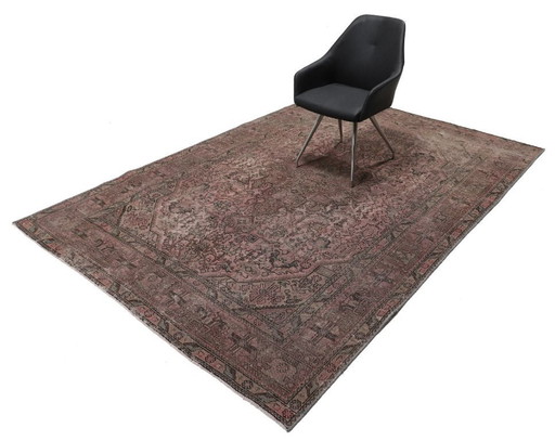 Hand-knotted vintage art rug 196x282