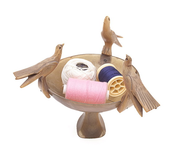 Image 1 of Piccola tazza in corno intagliato