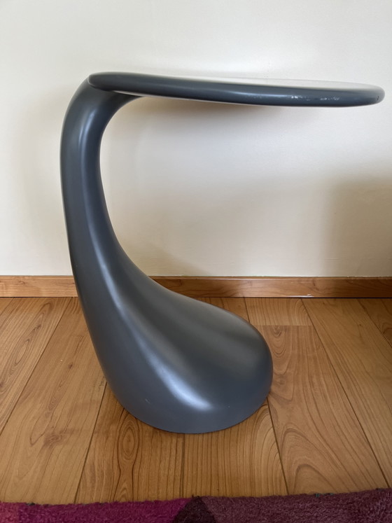 Image 1 of Table d'appoint moderne
