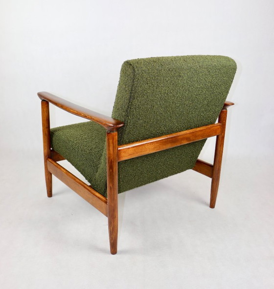 Image 1 of Fauteuil GFM-142, design d'Edmund Homa des années 70, en bouclé vert olive - 2 pièces