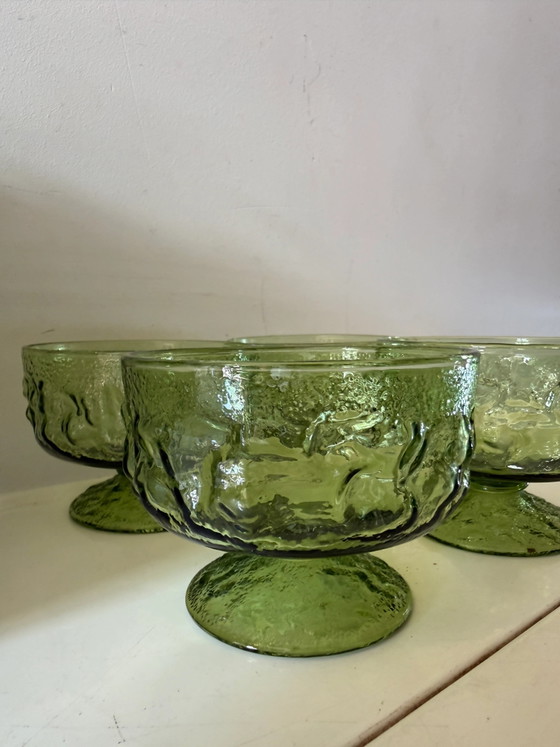 Set of 4 vintage Italian glass coupes – Couches (photo 5 of 6)