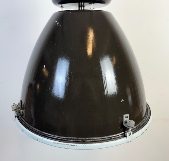 Image 1 of Grande lampada industriale in smalto nero con copertura in vetro trasparente di Elektrosvit