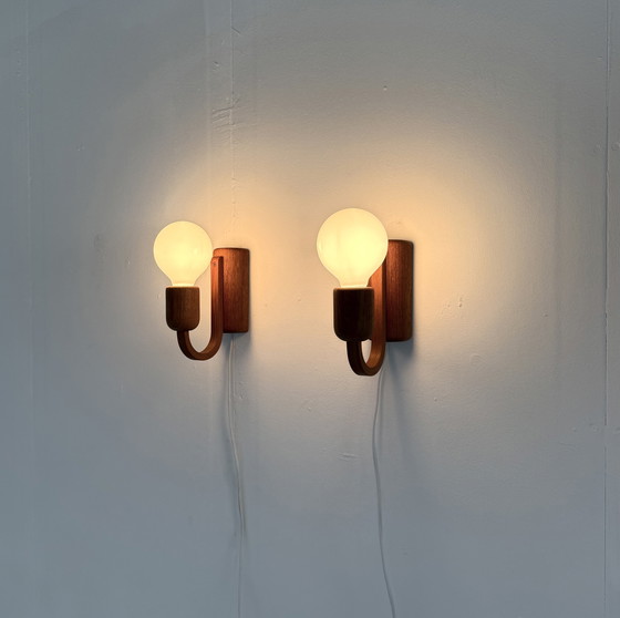 Image 1 of 2x Wandlampe aus Teakholz, Domus '70