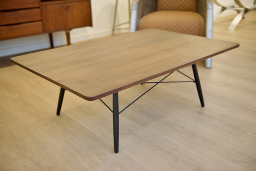 Eames Coffee Table 1140 walnut
