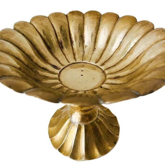 Image 1 of Vintage mid-century messing schaal op voet lotus bloem 1950's