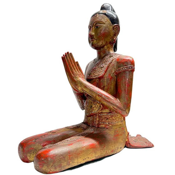 Burmese wooden temple statue of a monk with lacquer and gold leaf – Sculpture, Glass (photo 14 of 19)